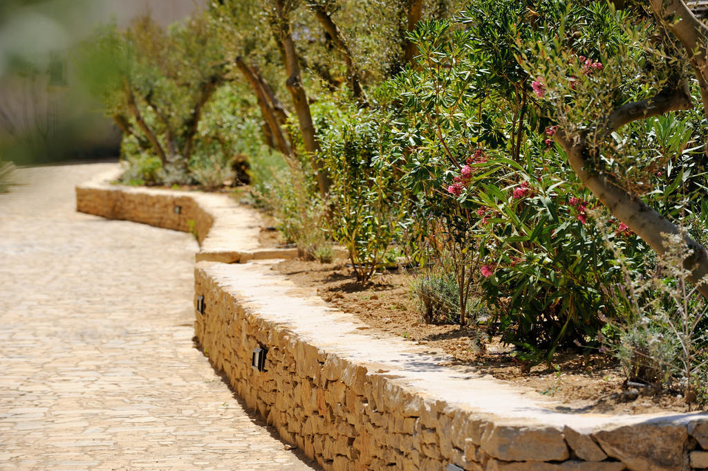 Les Jardins De Saint Benoit By Popinns Exterior foto